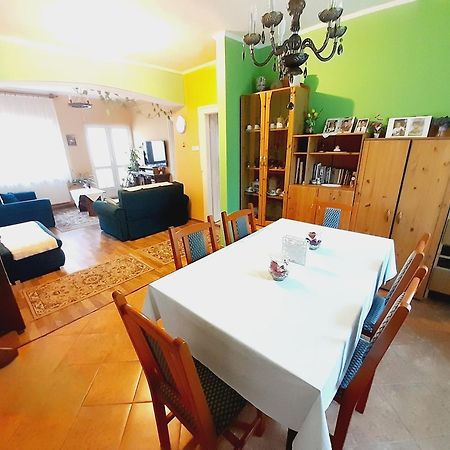 Livi Apartman Merevfalu Kerti Medencevel Fonyod ภายนอก รูปภาพ