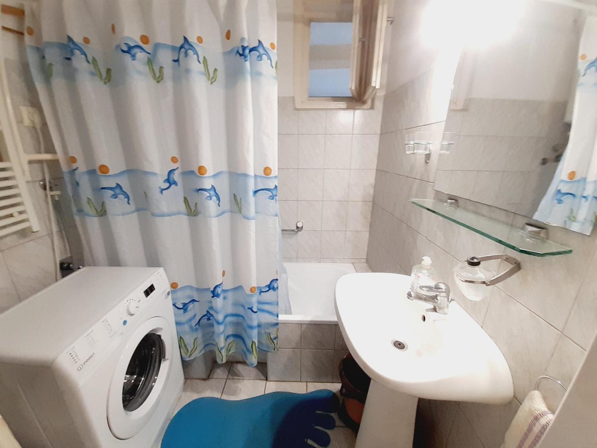 Livi Apartman Merevfalu Kerti Medencevel Fonyod ภายนอก รูปภาพ